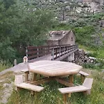 Abrigo Do Cabecinho - Serra Da Estrela * Cortes do Meio