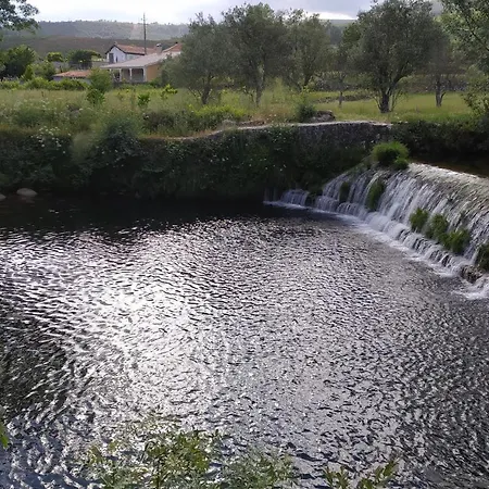 Abrigo Do Cabecinho - Serra Da Estrela