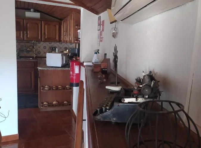 Abrigo Do Cabecinho - Serra Da Estrela * Cortes do Meio